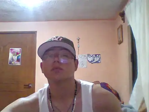 Snapshot of soyrodryp chatting on June 27, 6:40 am soyrodryp online show from June 27, 6:40 am