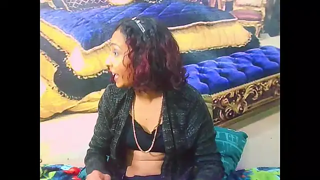 Snapshot of IndianSexyButt chatting on July 7, 7:23 am IndianSexyButt online show from July 7, 7:23 am