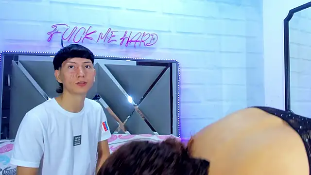 BunnyLove  online show from April 19, 12:11 am