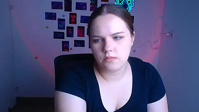 Kitty Mia Kitty online show from April 14, 5:46 am