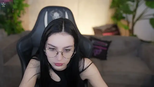 Mila Rose054 online show from February 28, 8:26 am