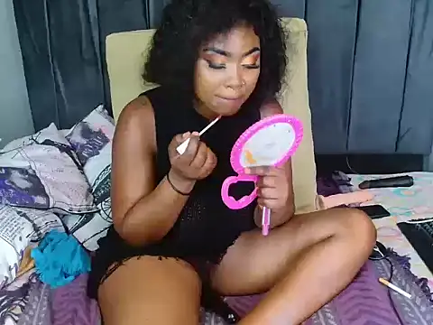 Snapshot of Sexy_Doll_xXx chatting on February 10, 10:14 pm Sexy Doll xXx online show from February 10, 10:14 pm