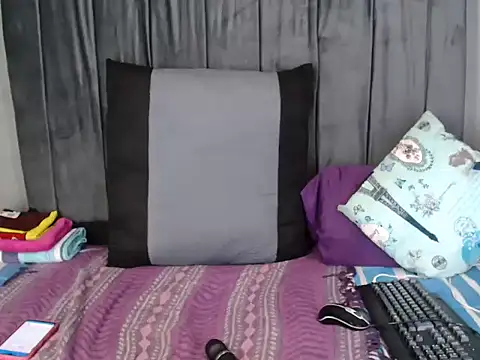 Snapshot of Sexy_Doll_xXx chatting on February 21, 5:14 pm Sexy Doll xXx online show from February 21, 5:14 pm