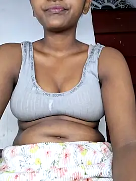Royal-girl78 online show from May 7, 4:34 pm