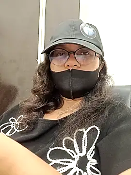 piryasharma005 online show from February 16, 5:09 pm