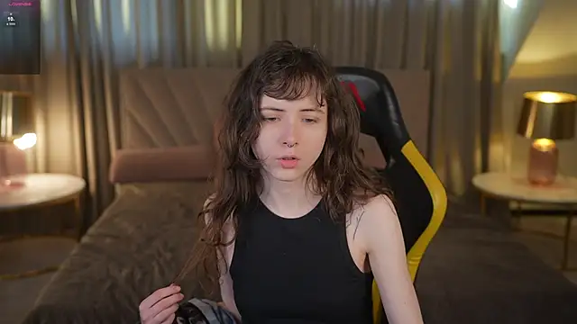 Orly flame online show from March 6, 3:30 pm