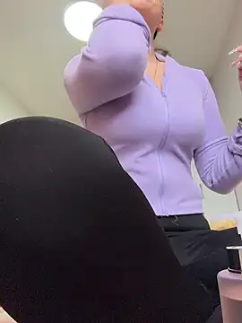 Snapshot of wy2026 chatting on February 28, 6:03 am wy2026 online show from February 28, 6:03 am