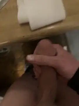 Nutsohard online show from February 5, 6:45 pm