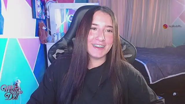Mysticdooll69 online show from July 10, 7:38 pm
