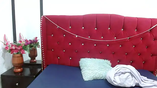 Snapshot of sofiaspring chatting on May 10, 5:07 pm sofiaspring online show from May 10, 5:07 pm