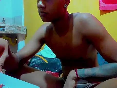 aunstin mohamme online show from February 28, 8:10 pm