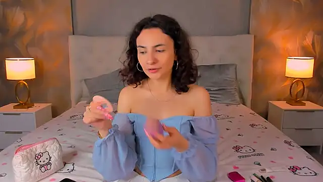 Snapshot of RIANA_SI chatting on May 5, 9:01 pm RIANA SI online show from May 5, 9:01 pm