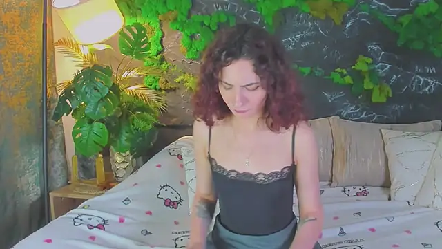 Snapshot of RIANA_SI chatting on June 4, 8:37 pm RIANA SI online show from June 4, 8:37 pm