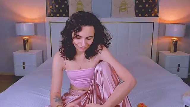 Snapshot of RIANA_SI chatting on July 10, 12:48 am RIANA SI online show from July 10, 12:48 am