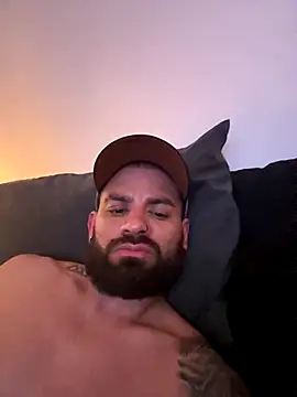 liam papacito69 online show from January 7, 6:05 am