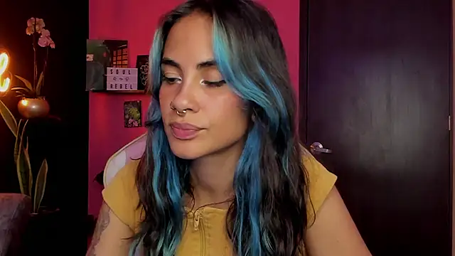 azula lillet online show from January 7, 9:06 pm