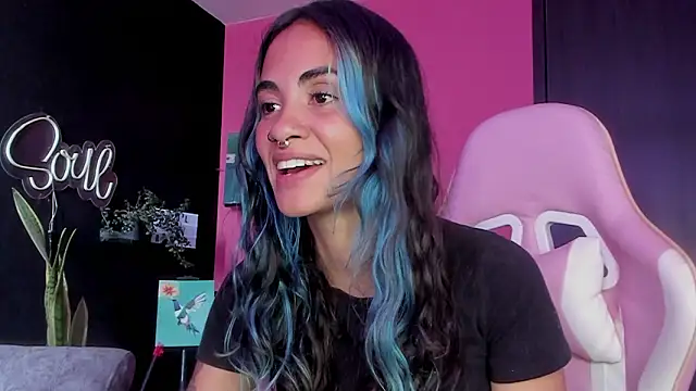 azula lillet online show from March 11, 8:04 pm