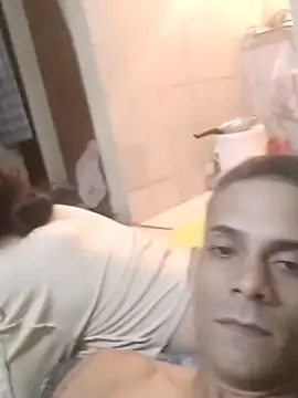 Chiquitoperopeligroso4 online show from January 19, 1:31 am