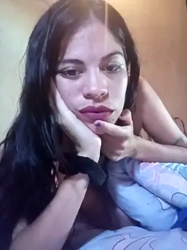 Chiquitoperopeligroso4 online show from April 10, 5:56 am