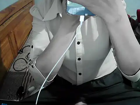 Ana 2023 online show from February 25, 1:32 pm