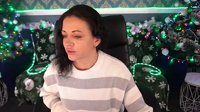 Dafni Monn online show from December 23, 6:33 am