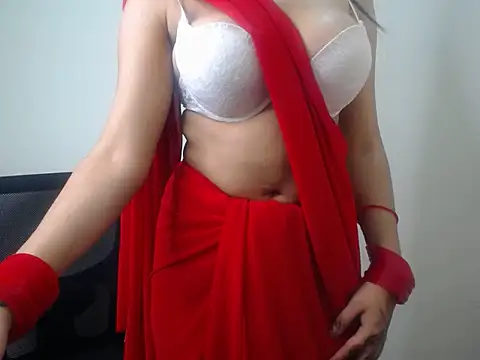 Snapshot of Sassy_babes1 chatting on February 4, 5:19 pm Sassy babes1 online show from February 4, 5:19 pm