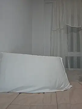 Snapshot of Angelmoon04 chatting on July 3, 2:51 am Angelmoon04 online show from July 3, 2:51 am