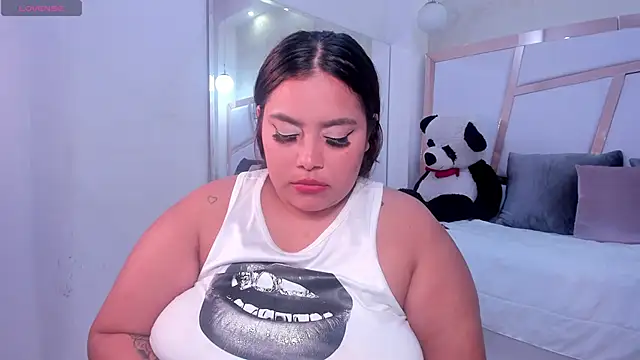 Snapshot of tatikanyx chatting on June 18, 9:14 am tatikanyx online show from June 18, 9:14 am