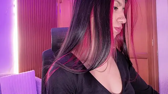 dulcetorresvg online show from February 28, 3:07 am