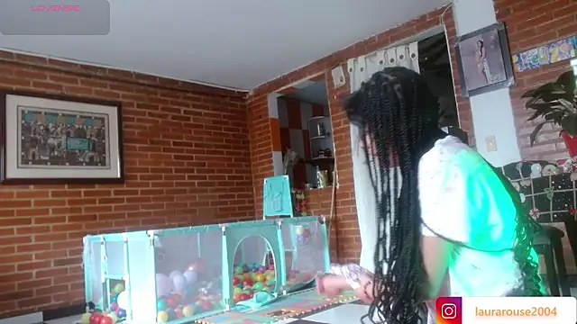 Lia rouse04 online show from March 25, 12:44 pm