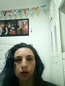 Snapshot of mariana_santacoloma chatting on July 8, 2:16 am mariana santacoloma online show from July 8, 2:16 am