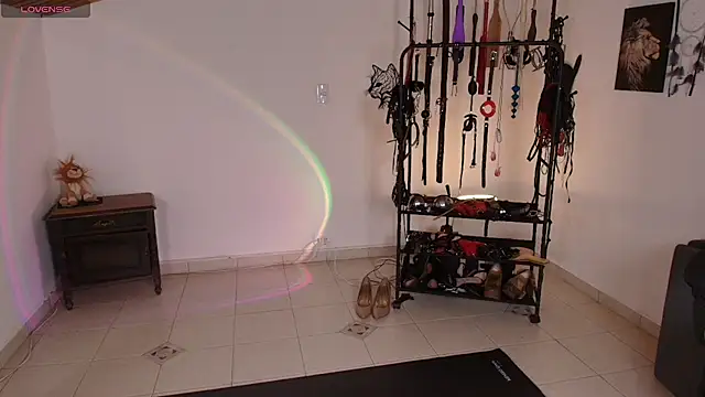Snapshot of ariannaconnor_ chatting on May 21, 1:51 pm ariannaconnor online show from May 21, 1:51 pm