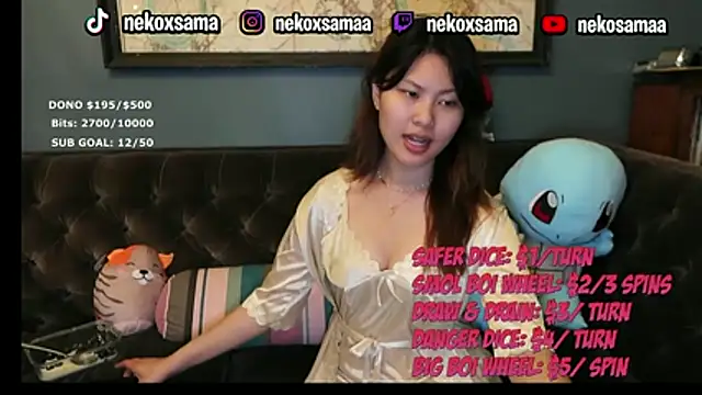 Snapshot of nekoxwaifu chatting on June 23, 8:51 pm nekoxwaifu online show from June 23, 8:51 pm