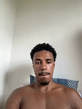 LorenzoBlack27 online show from March 14, 7:30 pm