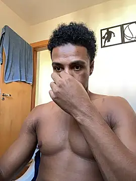 Snapshot of LorenzoBlack27 chatting on April 19, 3:33 pm LorenzoBlack27 online show from April 19, 3:33 pm