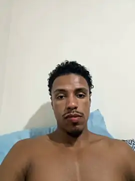 Snapshot of LorenzoBlack27 chatting on April 23, 12:56 am LorenzoBlack27 online show from April 23, 12:56 am