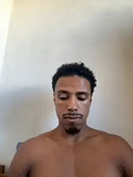 Snapshot of LorenzoBlack27 chatting on April 23, 2:30 pm LorenzoBlack27 online show from April 23, 2:30 pm