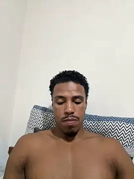 Snapshot of LorenzoBlack27 chatting on May 15, 11:12 pm LorenzoBlack27 online show from May 15, 11:12 pm
