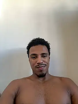 Snapshot of LorenzoBlack27 chatting on May 31, 6:31 pm LorenzoBlack27 online show from May 31, 6:31 pm
