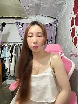 Snapshot of Adela-222 chatting on May 21, 1:56 am Adela-222 online show from May 21, 1:56 am