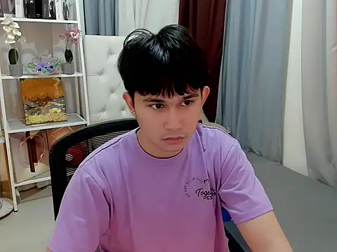 davincihugecock online show from March 11, 4:35 pm