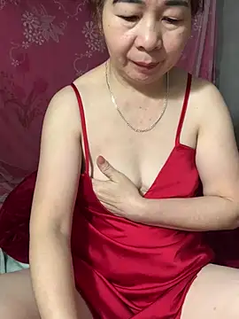 Snapshot of -Mery- chatting on April 23, 8:13 am -Mery- online show from April 23, 8:13 am