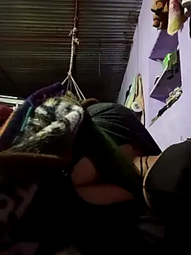 Snapshot of Pinki_raja chatting on February 21, 12:11 am Pinki raja online show from February 21, 12:11 am