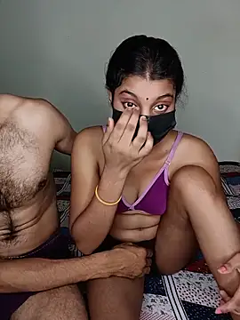 Snapshot of Erotic-Girl chatting on May 27, 5:43 pm Erotic-Girl online show from May 27, 5:43 pm