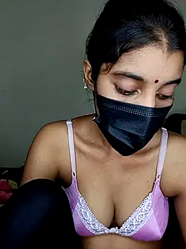 Snapshot of Erotic-Girl chatting on July 25, 5:32 pm Erotic-Girl online show from July 25, 5:32 pm