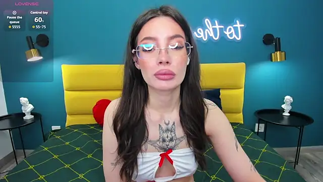 Snapshot of IvyDainty chatting on June 7, 1:21 am IvyDainty online show from June 7, 1:21 am