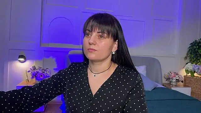  SilkyShadow  online show from February 4, 1:11 am