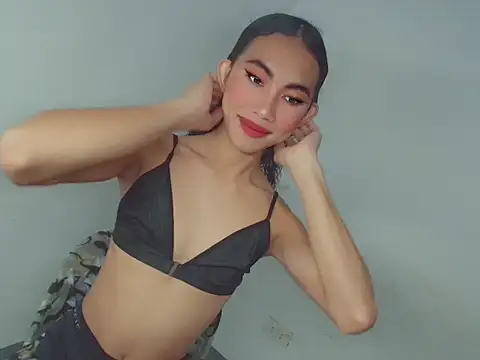 Massivecockfiona online show from February 26, 5:50 am