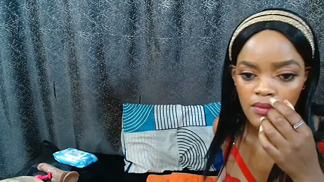 Amanda April online show from March 14, 3:39 pm