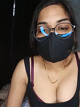 Snapshot of sexygirl889 chatting on June 27, 4:39 am sexygirl889 online show from June 27, 4:39 am